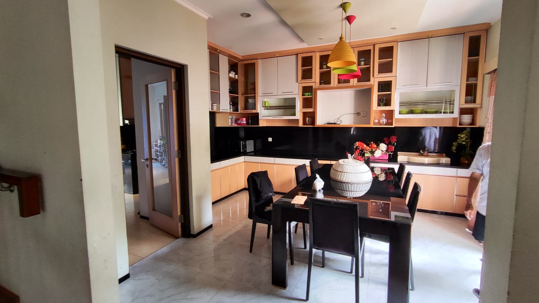 Rumah Luas Lingkungan Asri dan Nyaman di New Serpong Estate