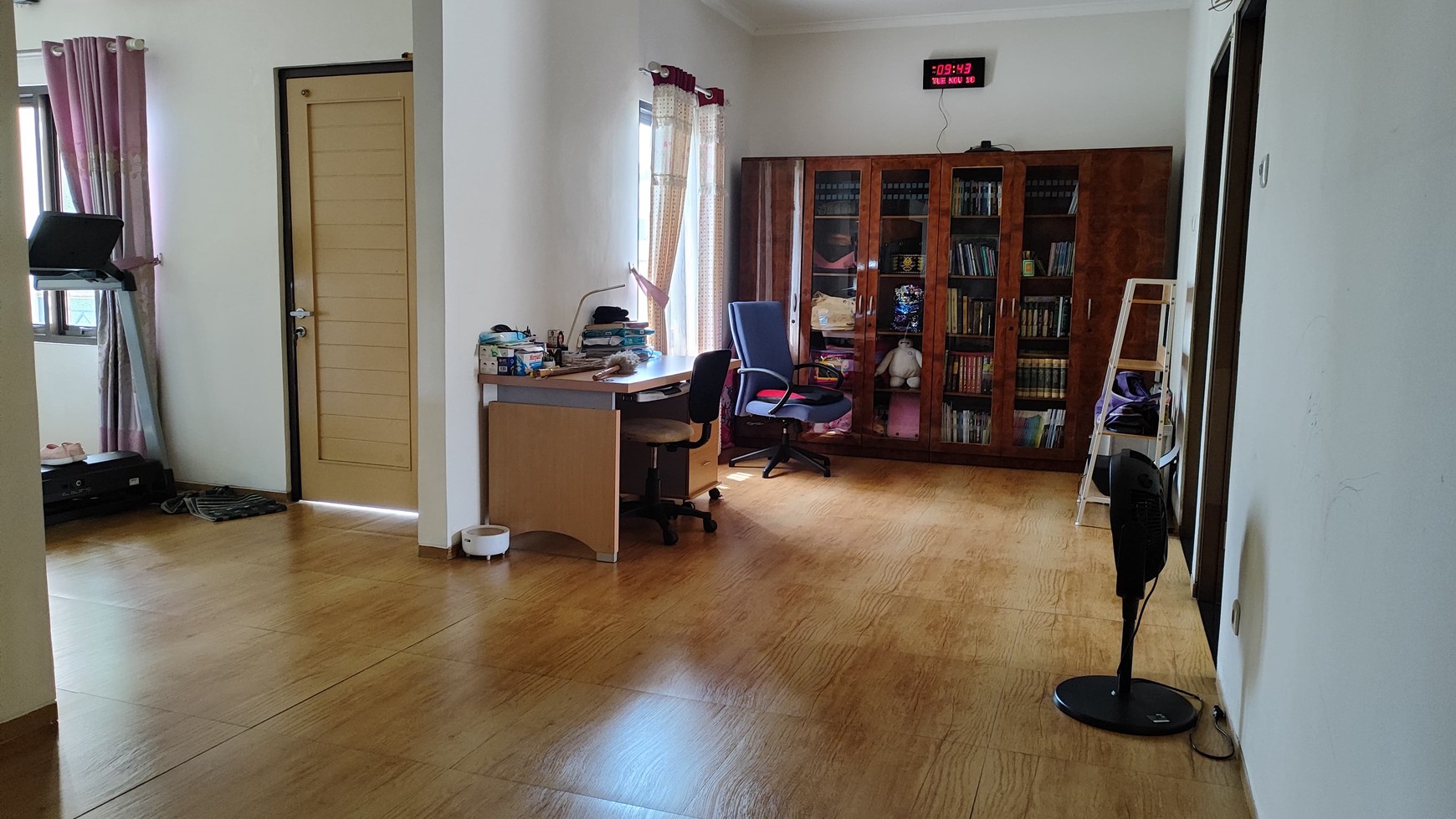 Rumah Luas Lingkungan Asri dan Nyaman di New Serpong Estate
