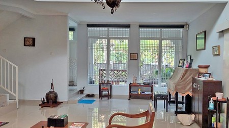 Rumah 2 lantai di Bintaro Jaya Sektor 6