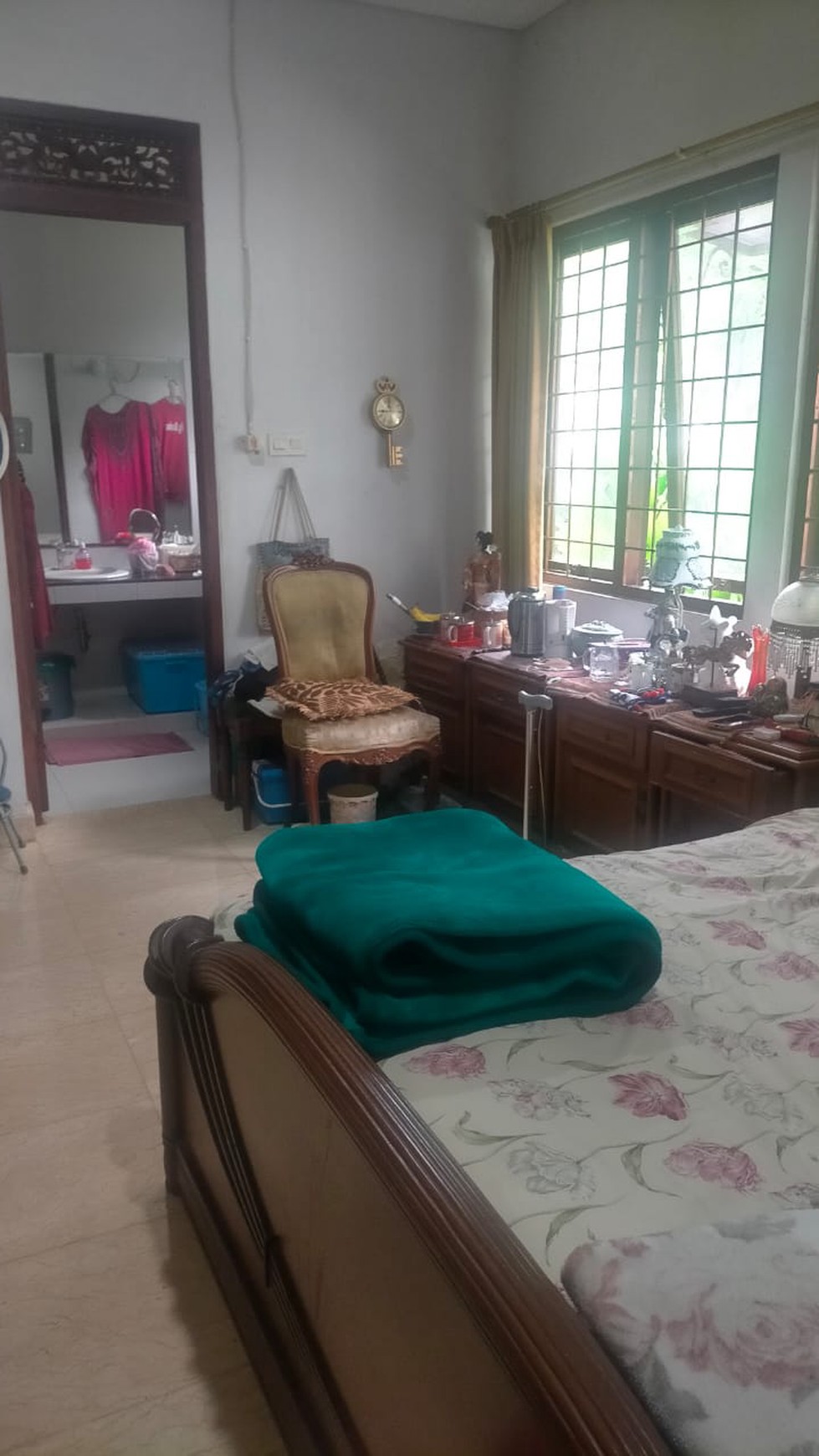 Rumah Hook di Bintaro Sektor 6