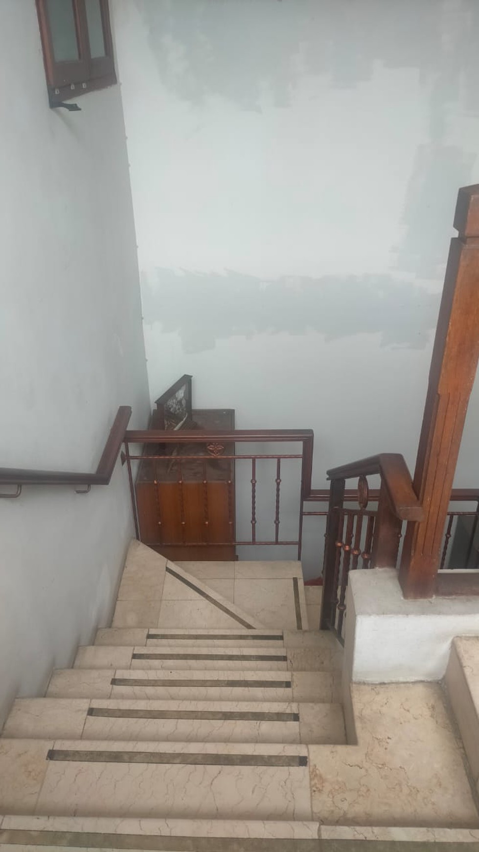 Rumah Hook di Bintaro Sektor 6