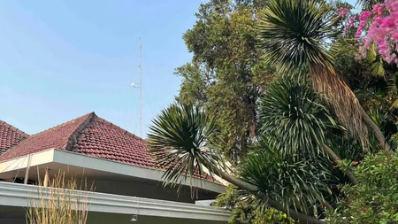 Rumah Antik Mewah Menteng, Strategis. Kondisi Terawat