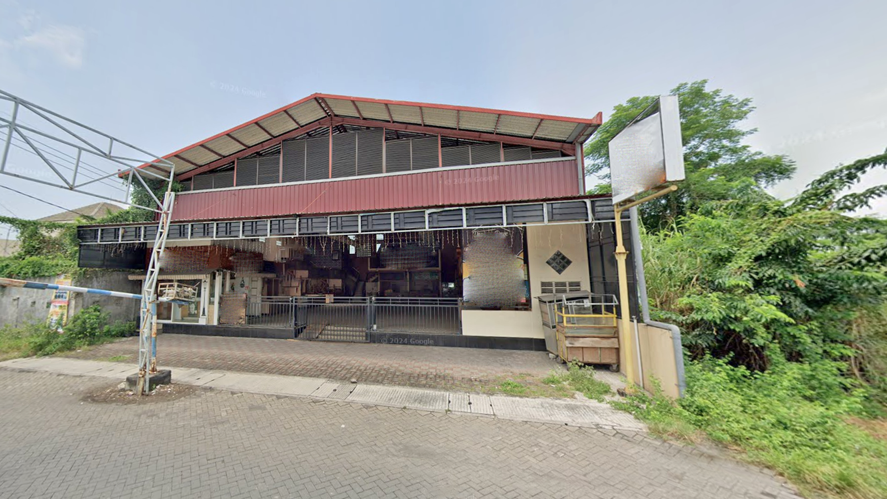 Dijual Ruang Usaha di Monginsidi Sidoklumpuk, Sidoarjo