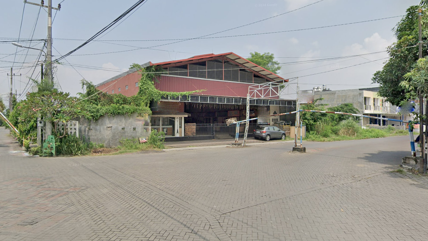 Dijual Ruang Usaha di Monginsidi Sidoklumpuk, Sidoarjo