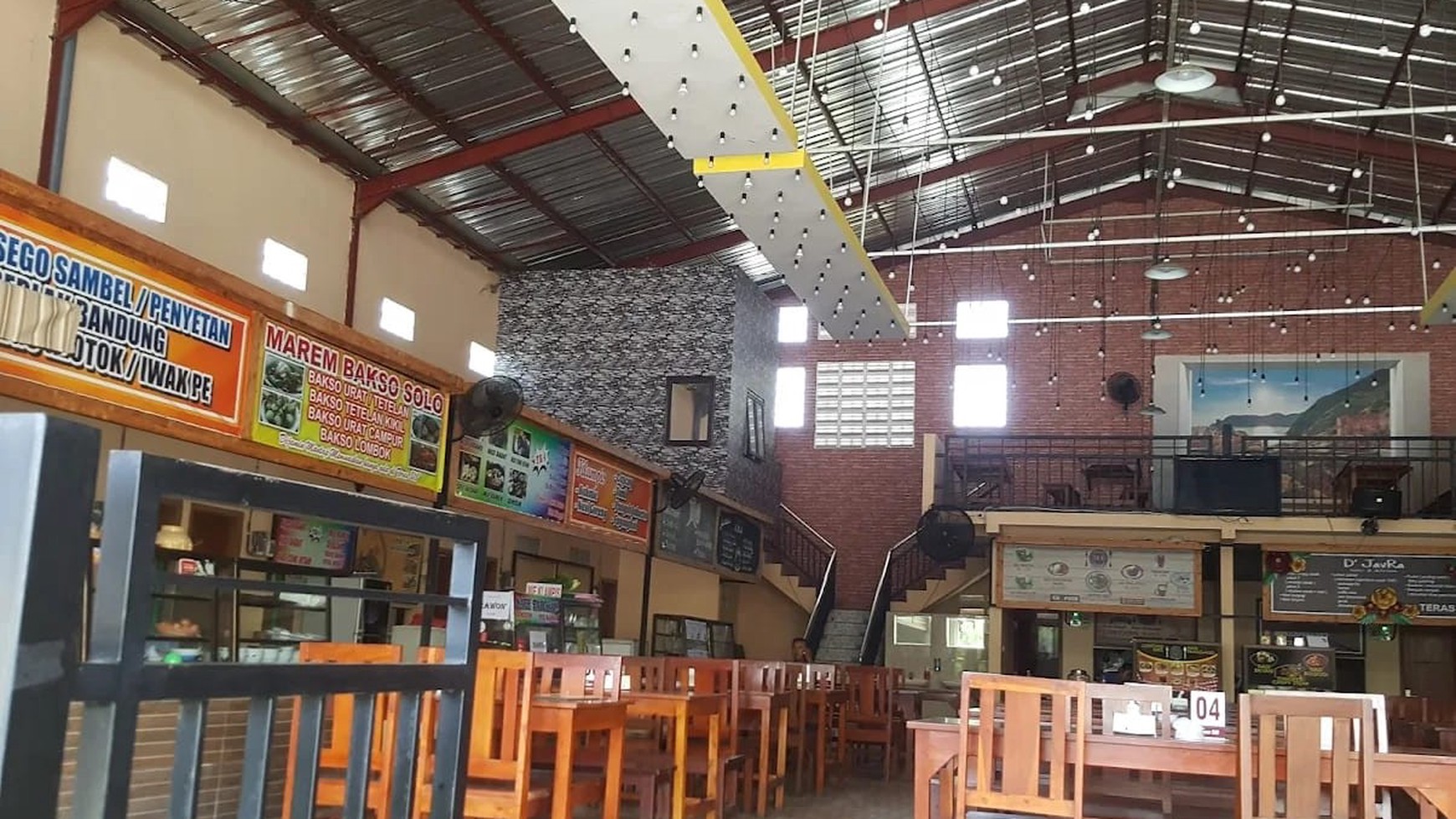 Dijual Ruang Usaha di Monginsidi Sidoklumpuk, Sidoarjo