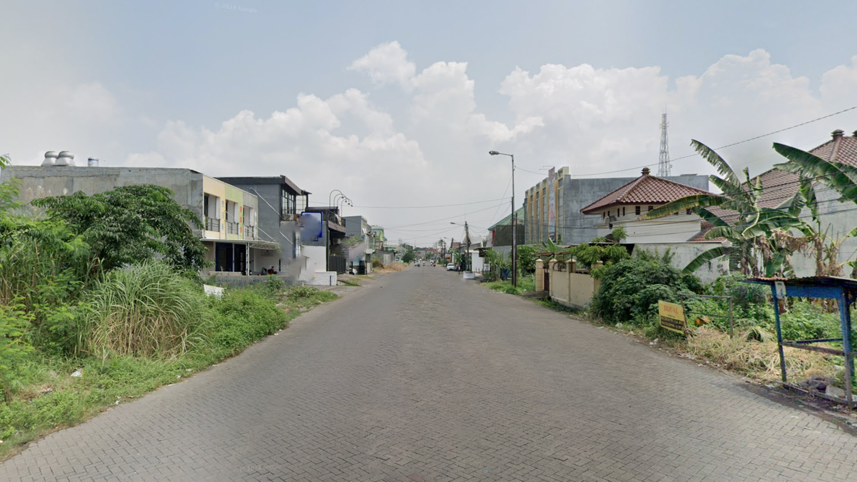 Dijual Ruang Usaha di Monginsidi Sidoklumpuk, Sidoarjo