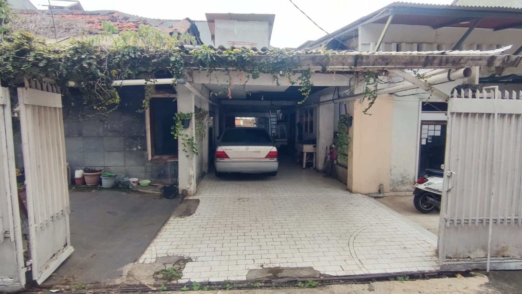 Rumah Bangunan Tua (Hitung Tanah) Di Tebet Timur Dalam 