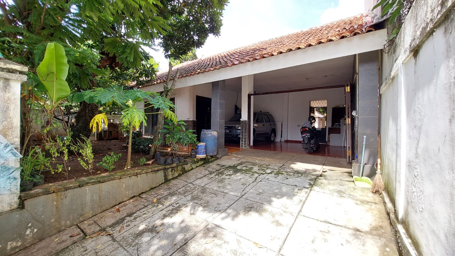 Rumah Hitung Tanah Area Cipete