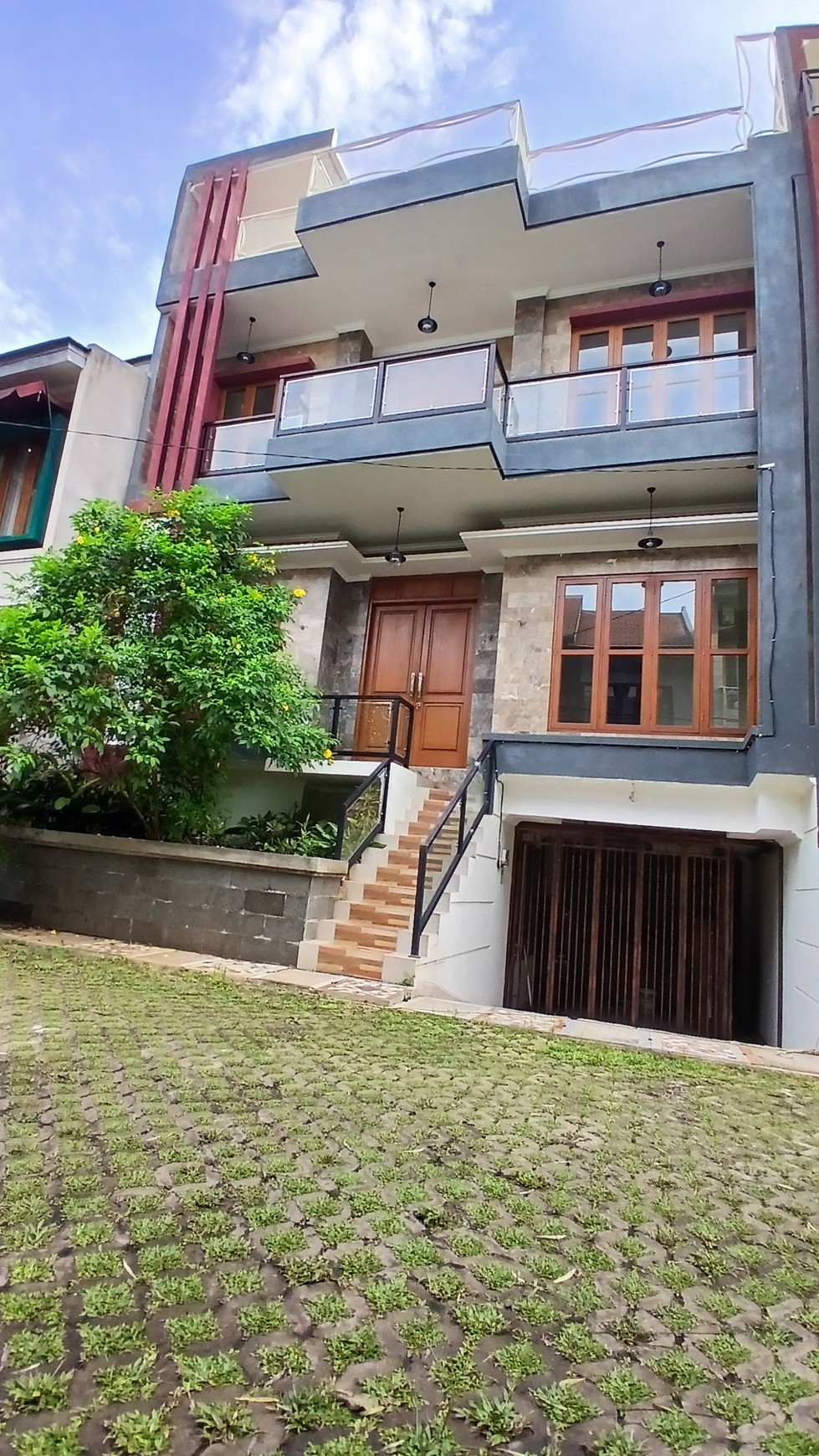 Rumah Hitung Tanah Area Cipete