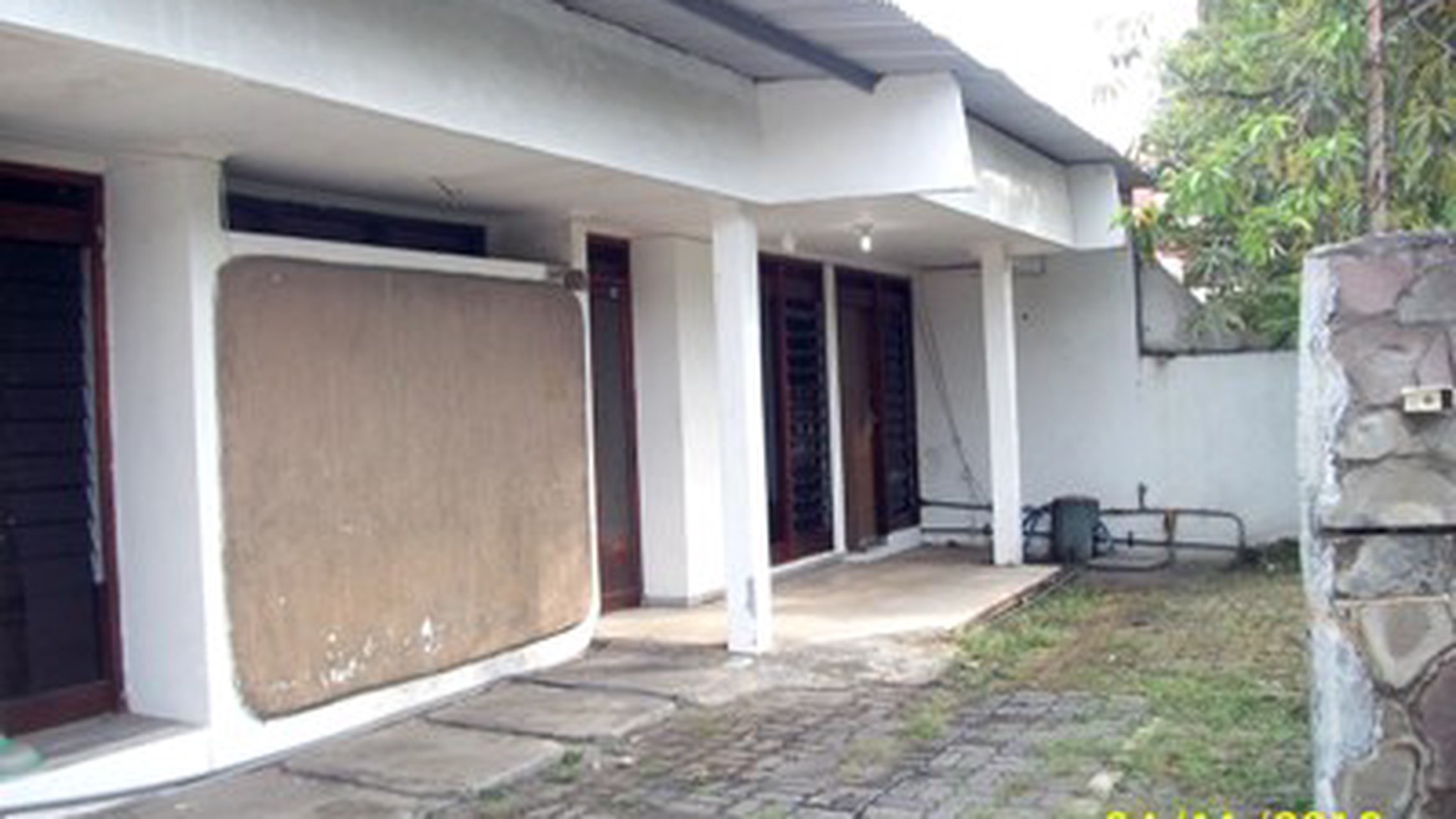 Rumah di Tenggilis Mejoyo Selatan, letak strategis, dekat kampus Ubaya, bisa untuk kos2 an
