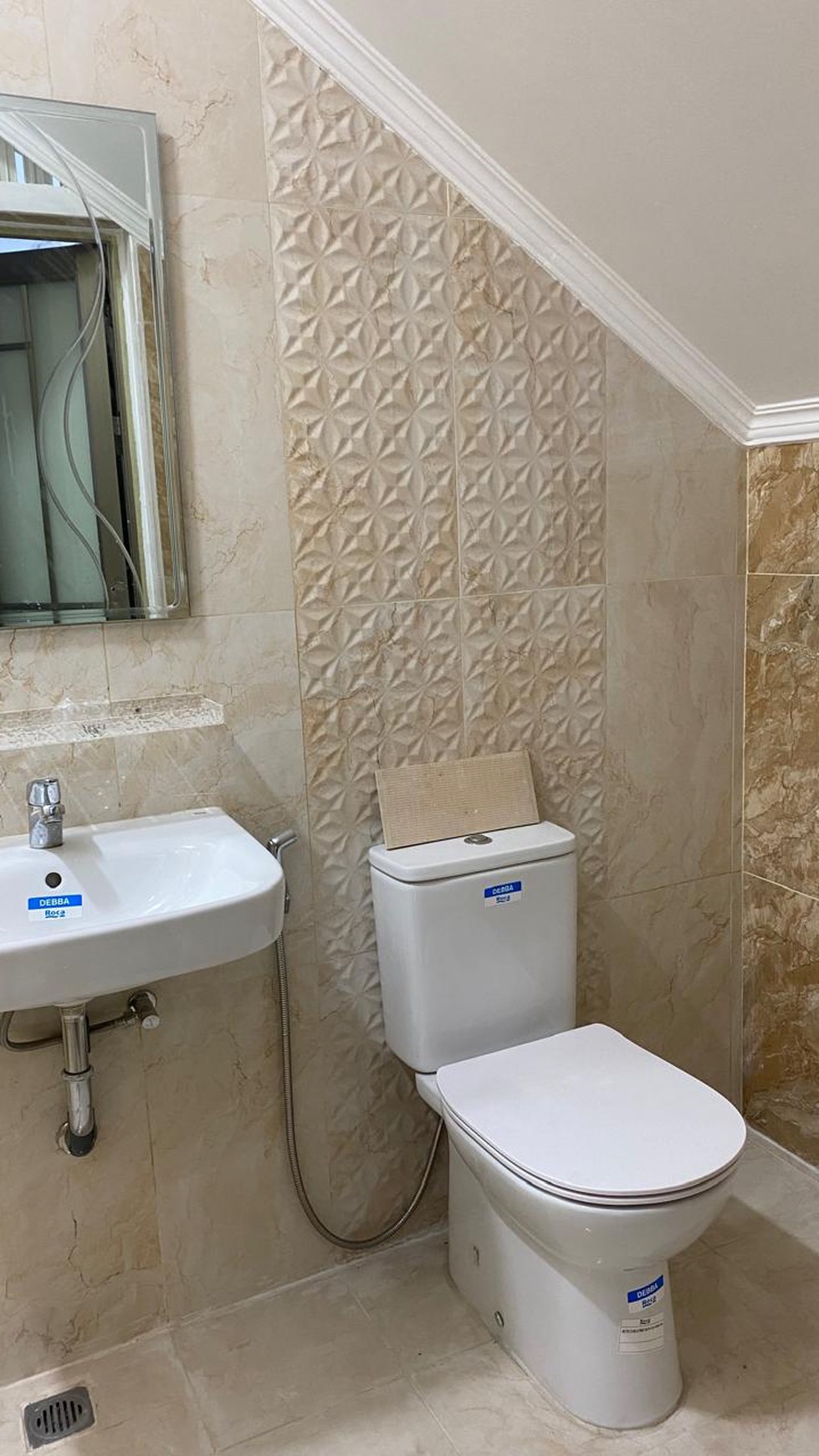 Dijual murah rumah di Taman Ubud Permata Timur 3 - Lippo Karawaci