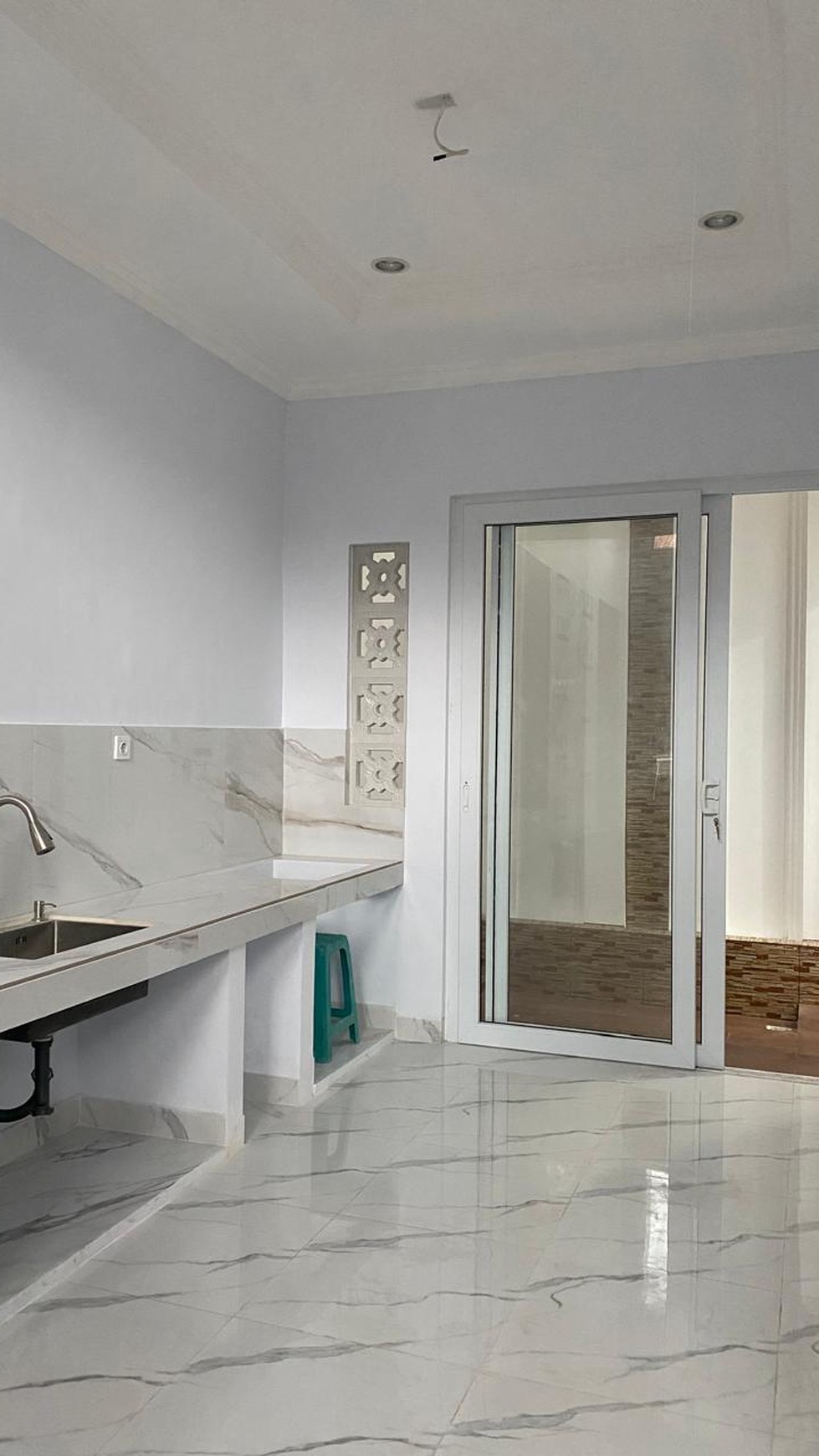 Dijual murah rumah di Taman Ubud Permata Timur 3 - Lippo Karawaci