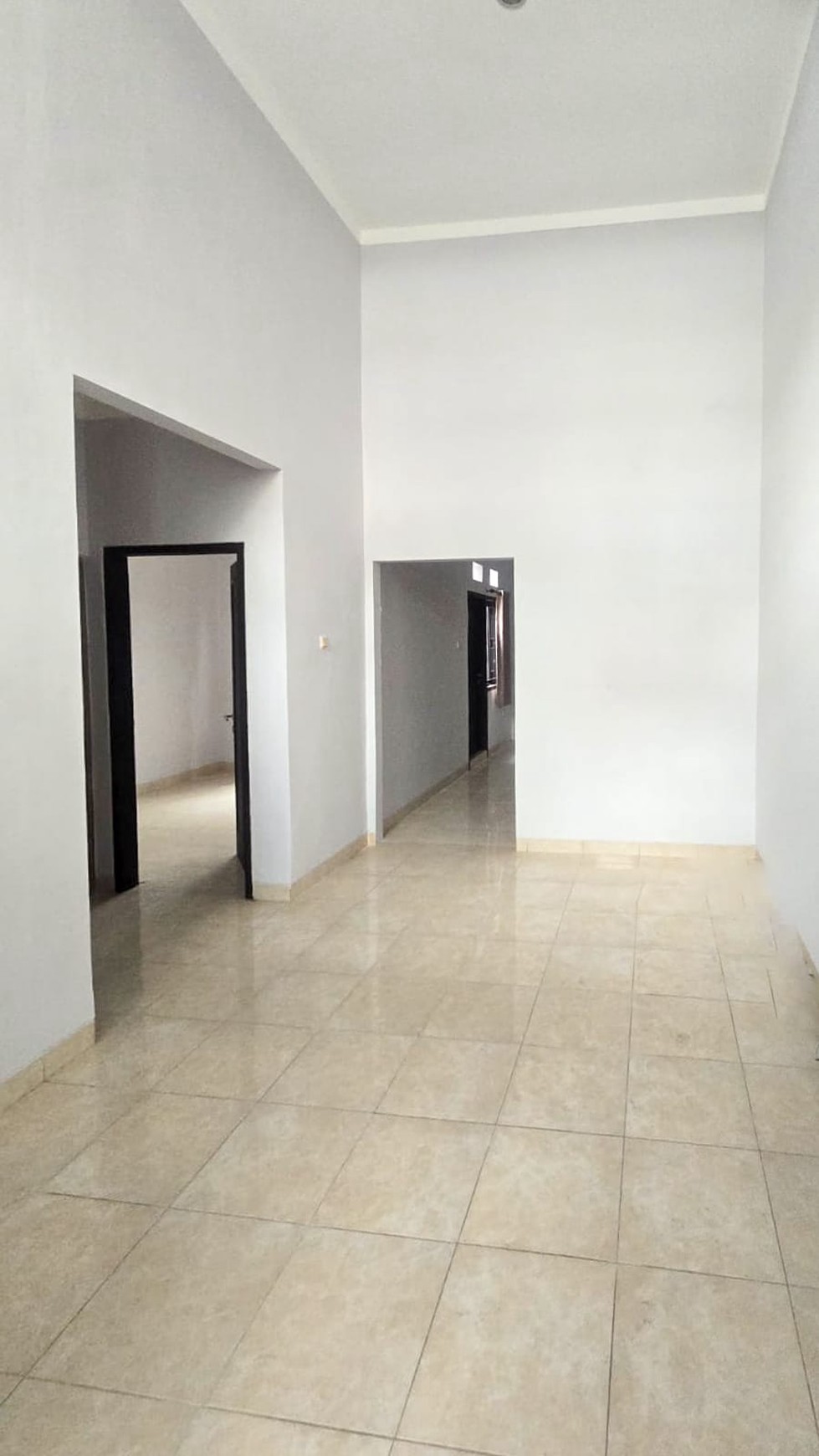Rumah di Gracia Residence, Siap Huni dengan harga murah di Sektor 9