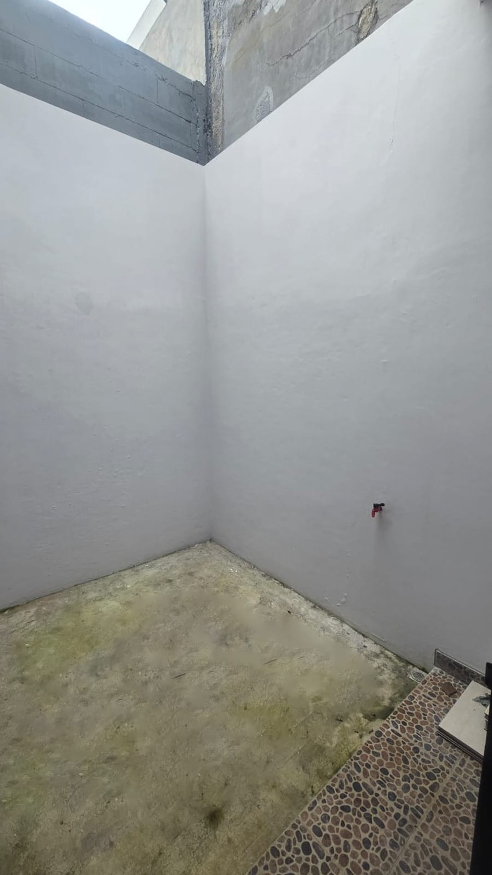 Rumah di Gracia Residence, Siap Huni dengan harga murah di Sektor 9