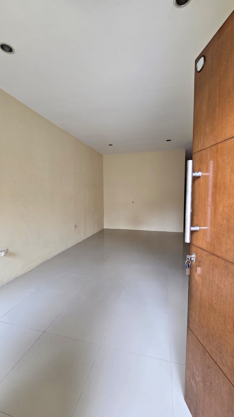 Dijual rumah di Taman Ubud Cempaka Barat Lippo Karawaci
