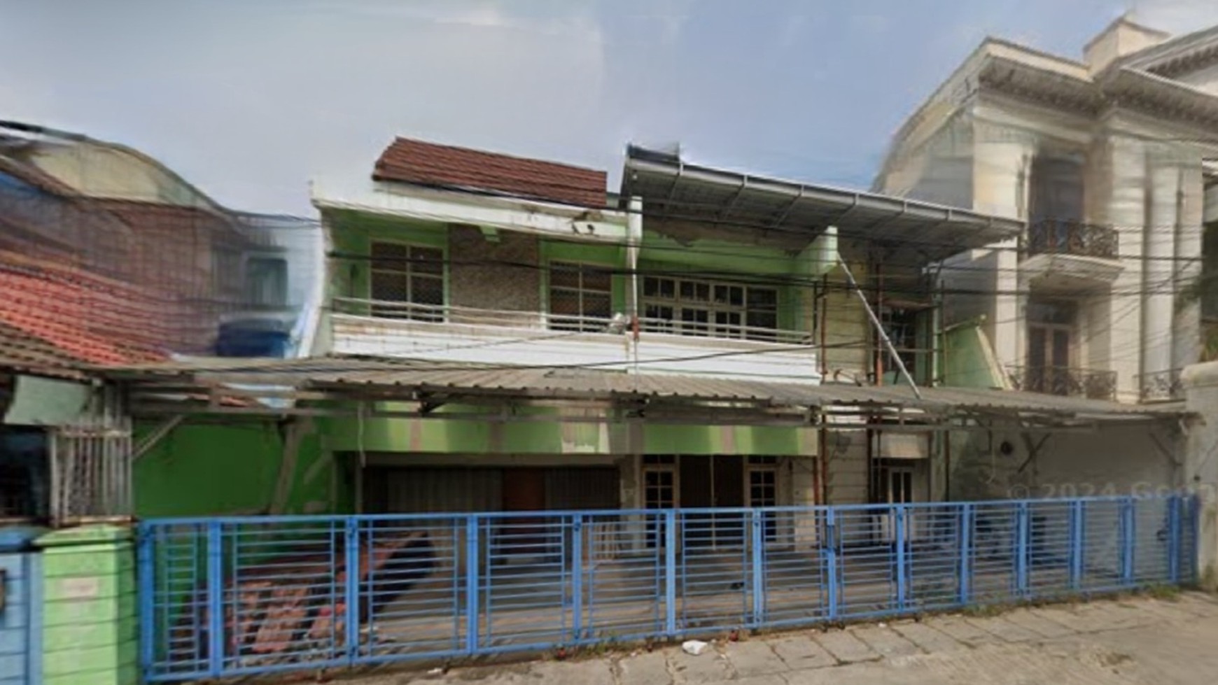 Rumah Kelapa Nias Raya, Kelapa Gading. Bisa untuk hunian maupun usaha