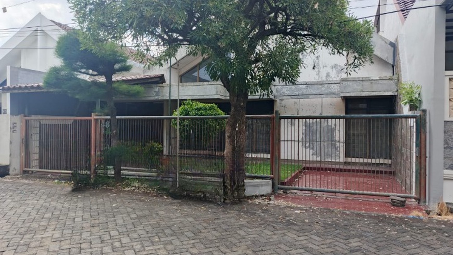 Dijual Cepat Rumah Murah Lokasi Strategis Di Manyar Kertoardi Surabaya