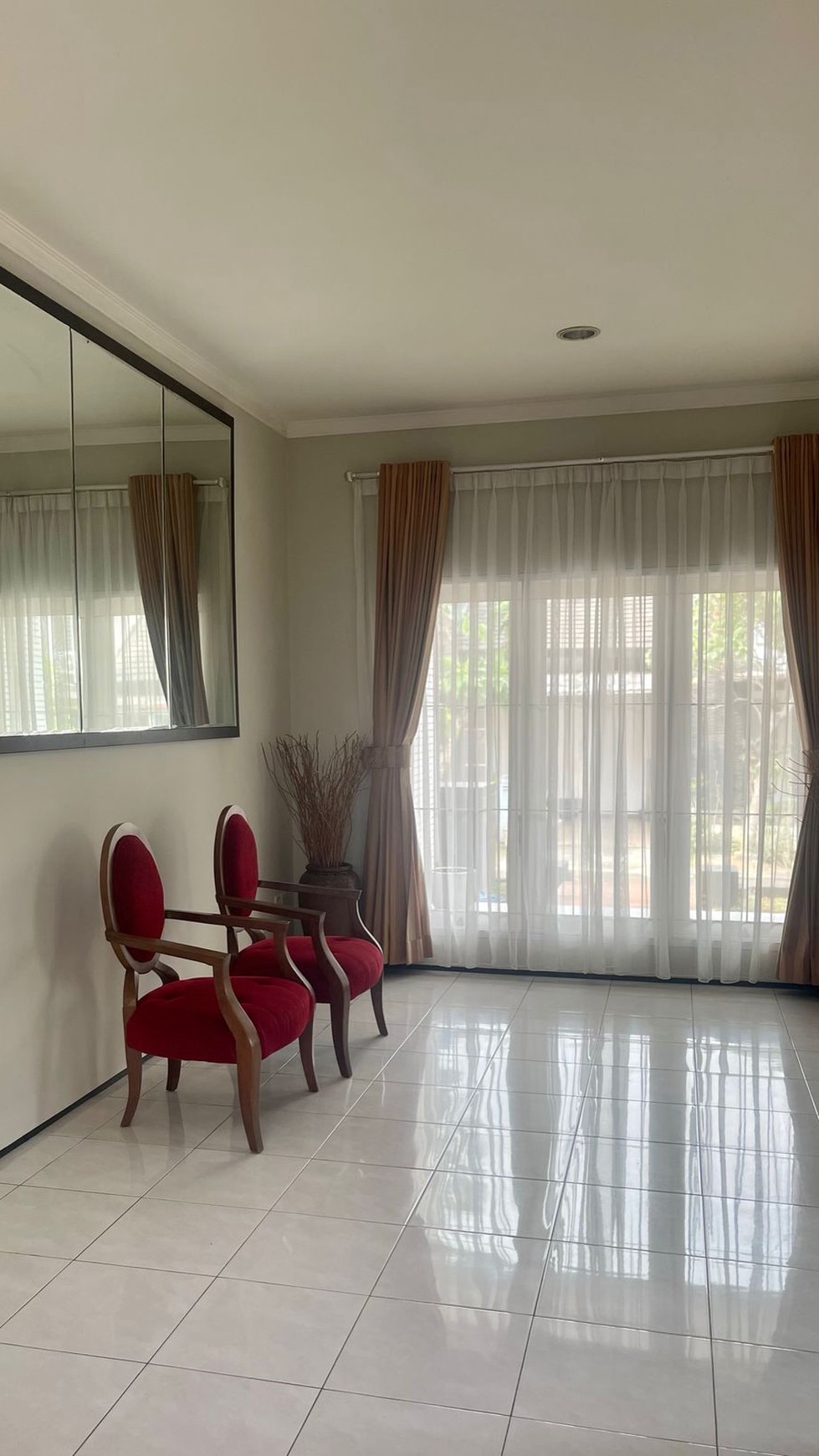 Rumah Bagus Di Permata Adora Bintaro Jaya Sektor 9