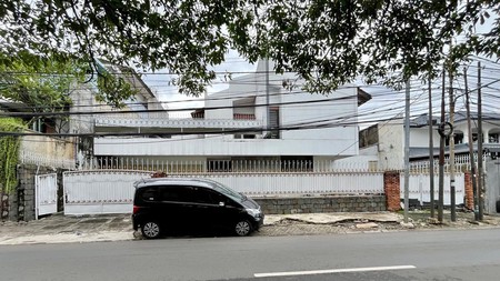 Rumah Lokasi Exclusive di Darmawangsa Jakarta Selatan