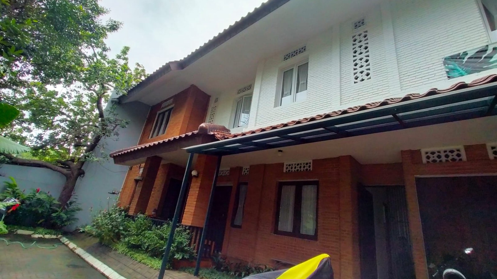 Rumah Hitung Tanah Area Cipete