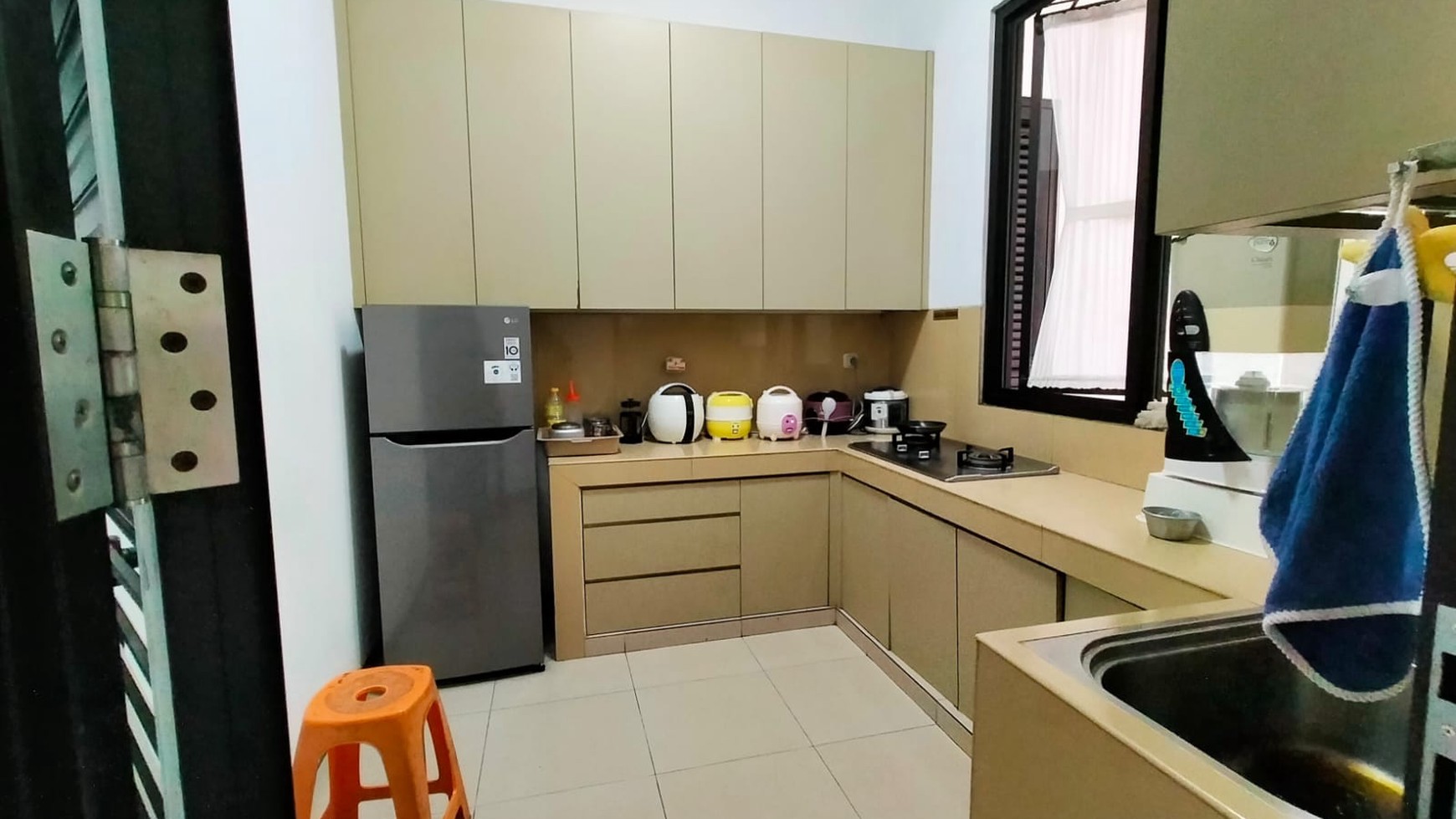 Rumah Hitung Tanah Area Cipete