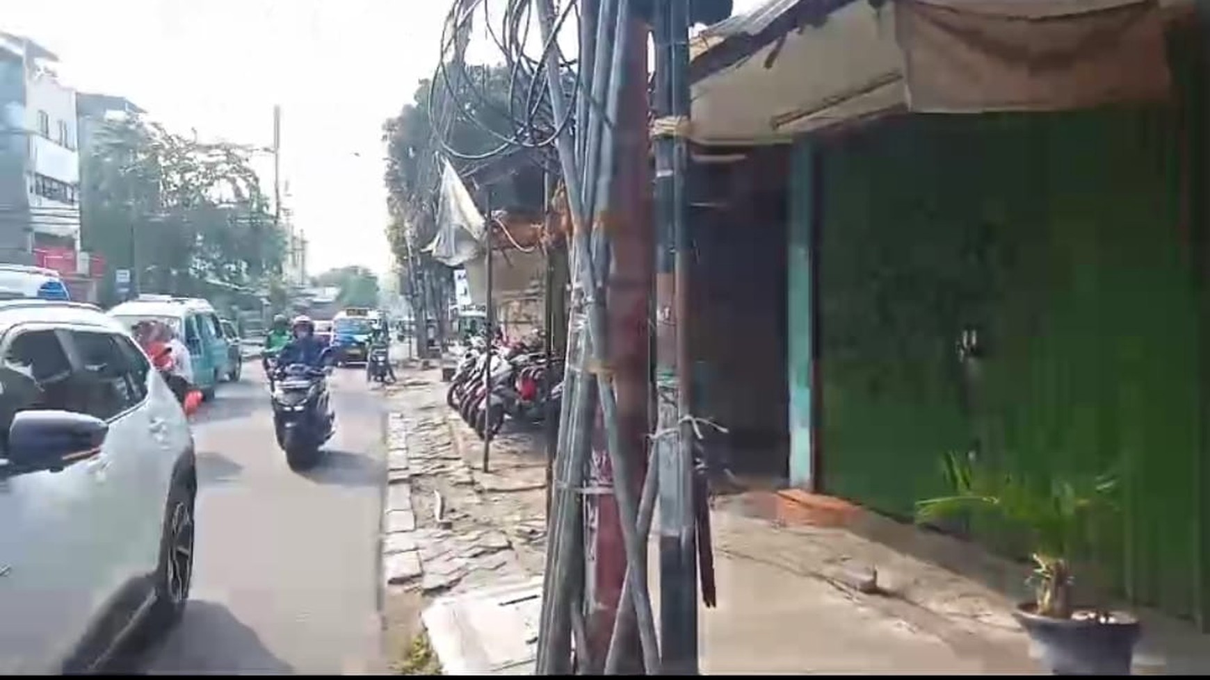 Rumah Hitung Tanah Area Cipete