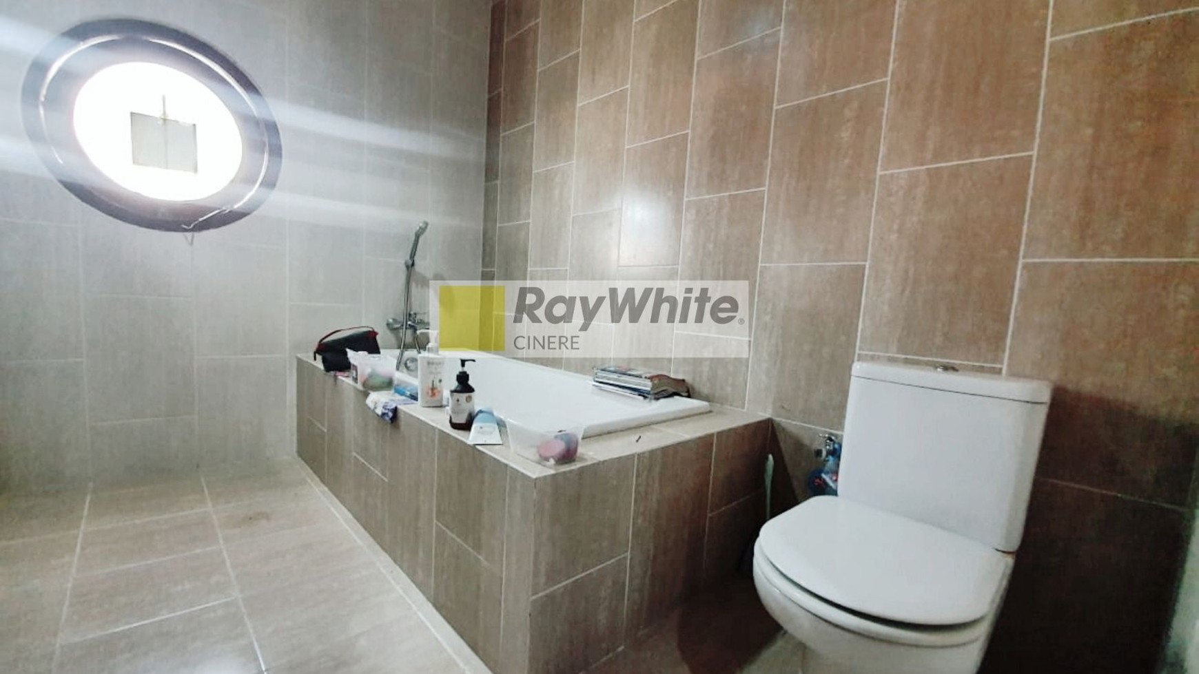 Rumah dalam town house di Cipete