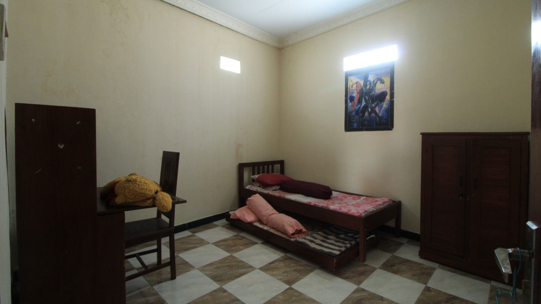 RUMAH TINGGAL DALAM PERUM TAMAN WIJAYA, DEKAT JL MAGELANG KM 5,5
