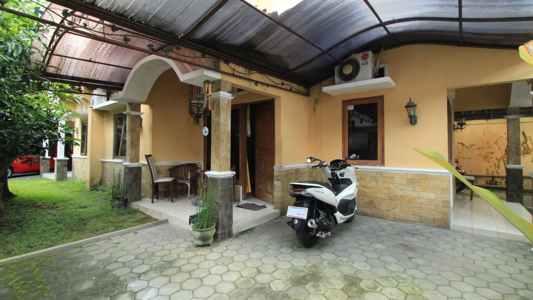 RUMAH SIAP HUNI, DALAM PERUMAHAN VILLA MONJALI, DEKAT AL-AZHAR, SLEMAN