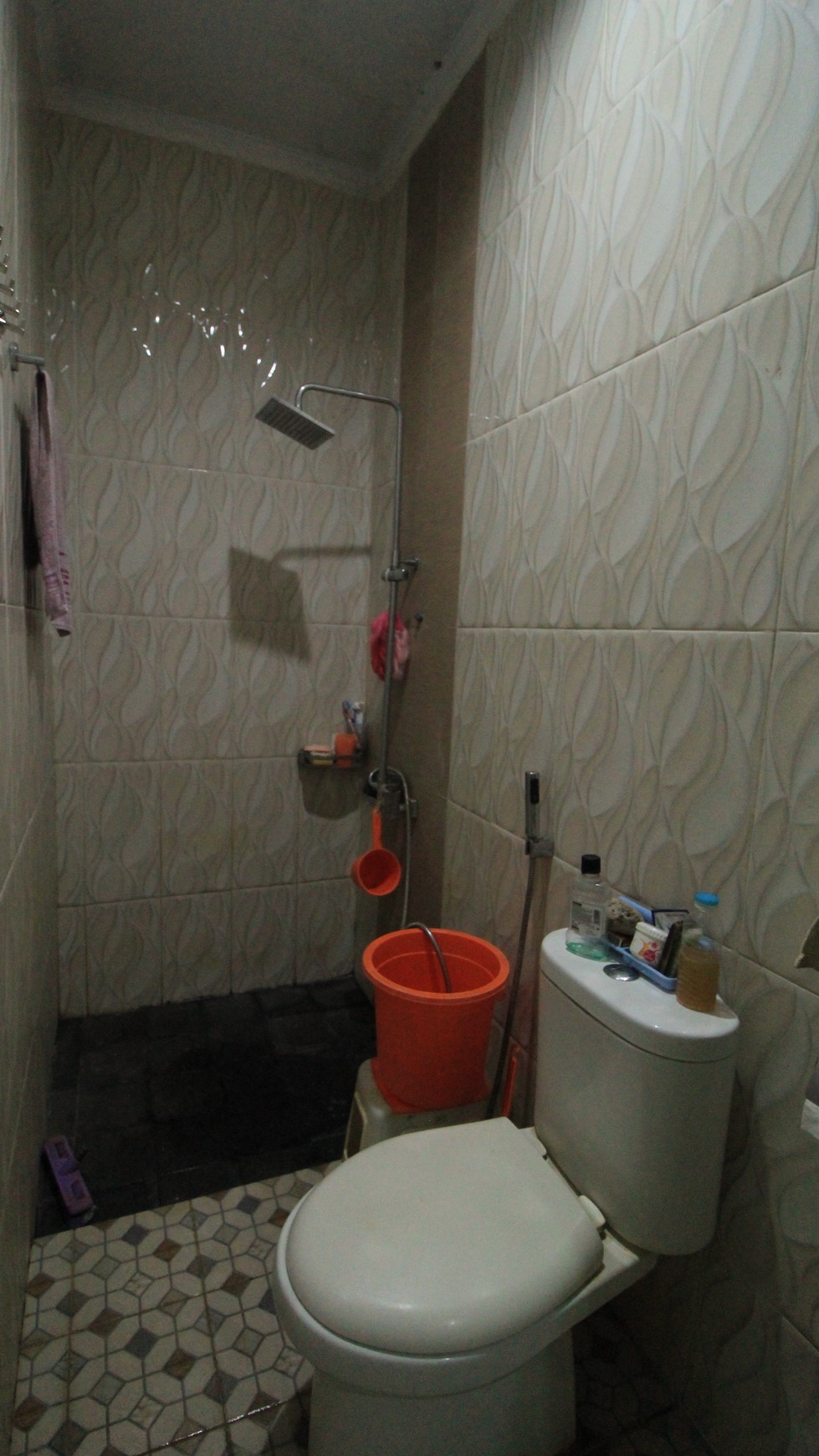 RUMAH CANTIK MINIMALIS, DENGAN 2 MUKA, DI JL PALAGAN KM 8