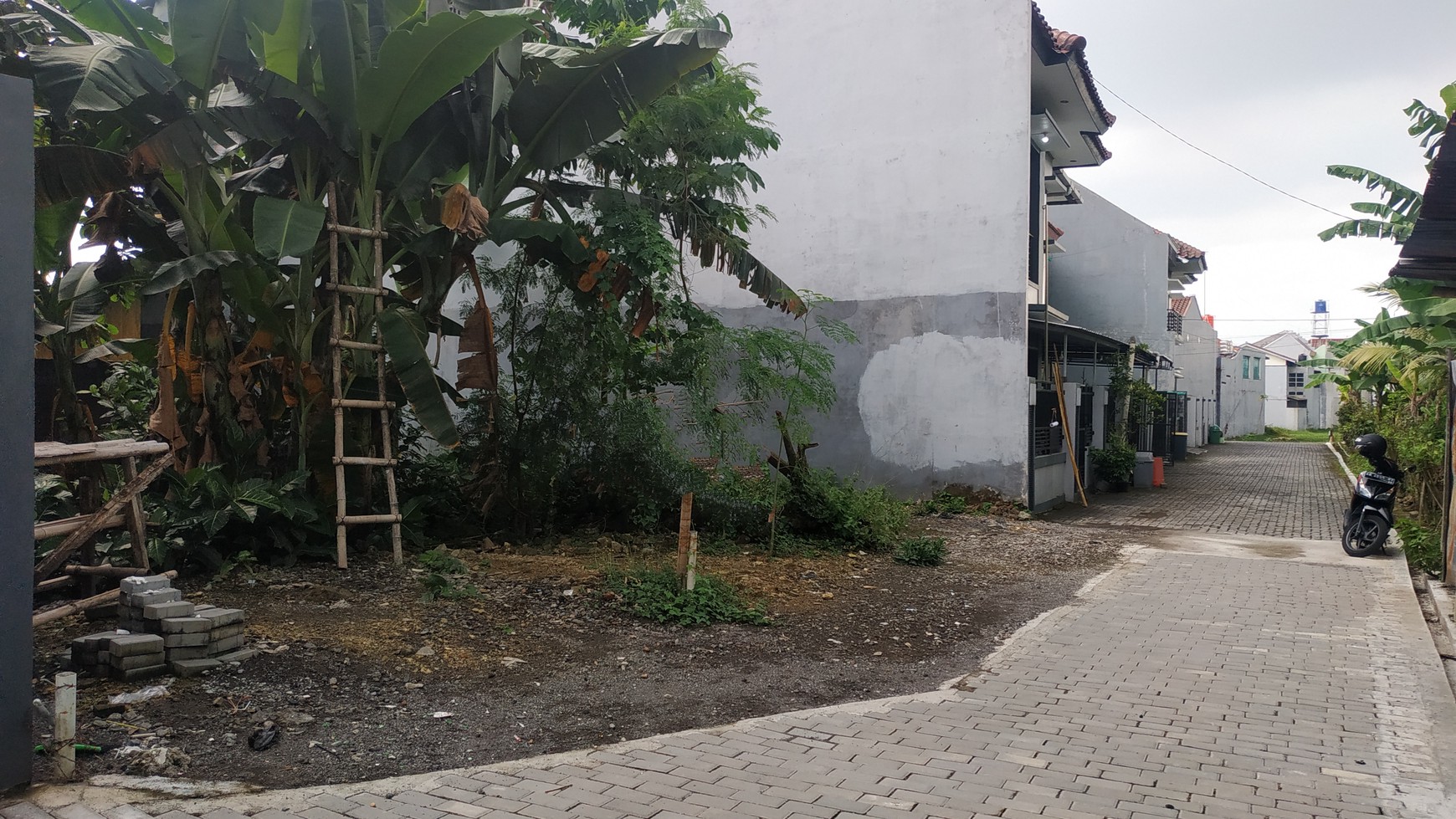 TANAH PEKARANGAN SELUAS 224 METER PERSEGI DI POGUNG DEKAT KAMPUS UGM