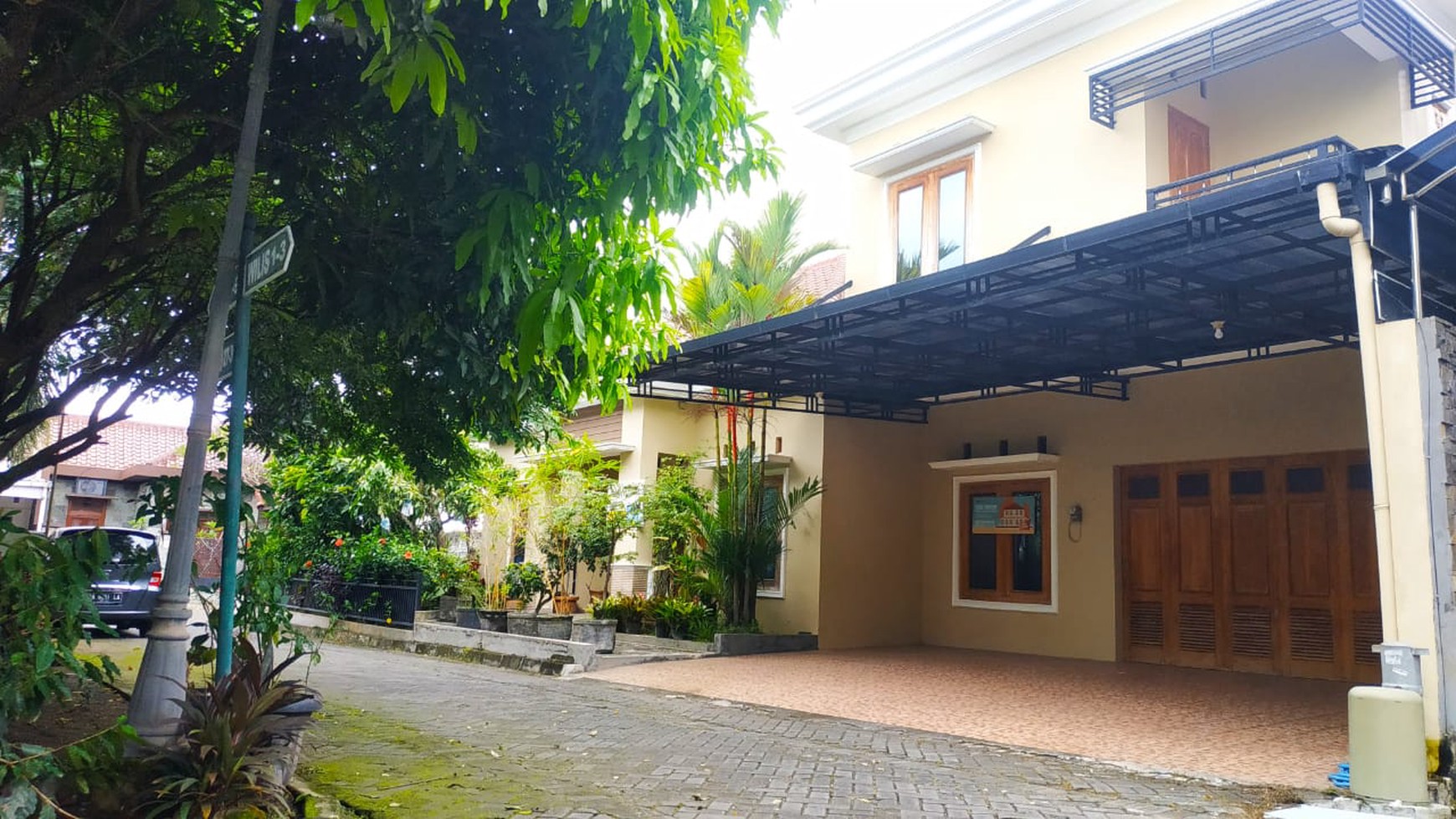 RUMAH MEWAH DALAM PERUMAHAN PREMIUM MERAPI REGENCY, SLEMAN