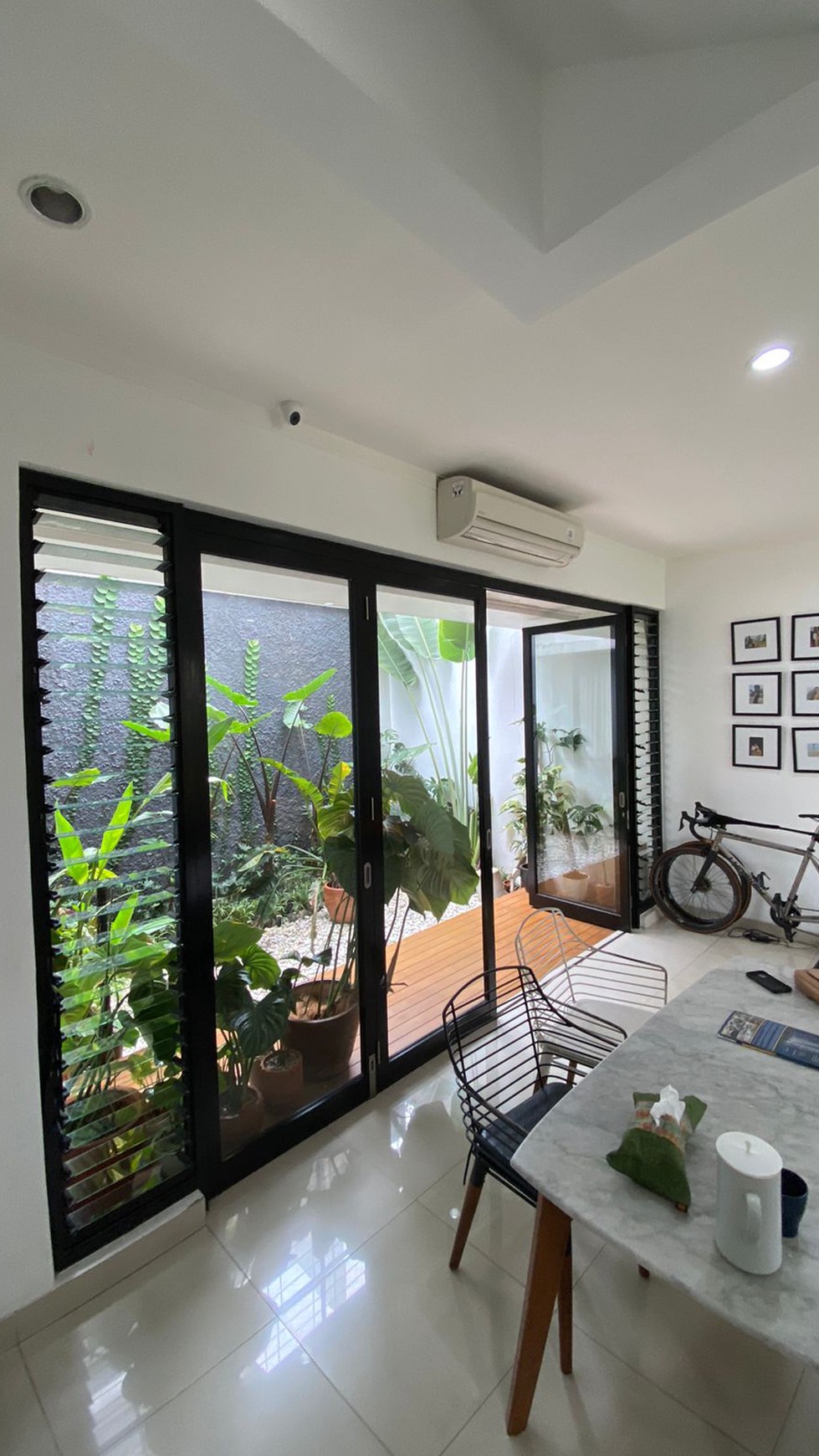 Rumah Siap Huni, Hunian Asri dan Minimalis @Discovery, Bintaro.