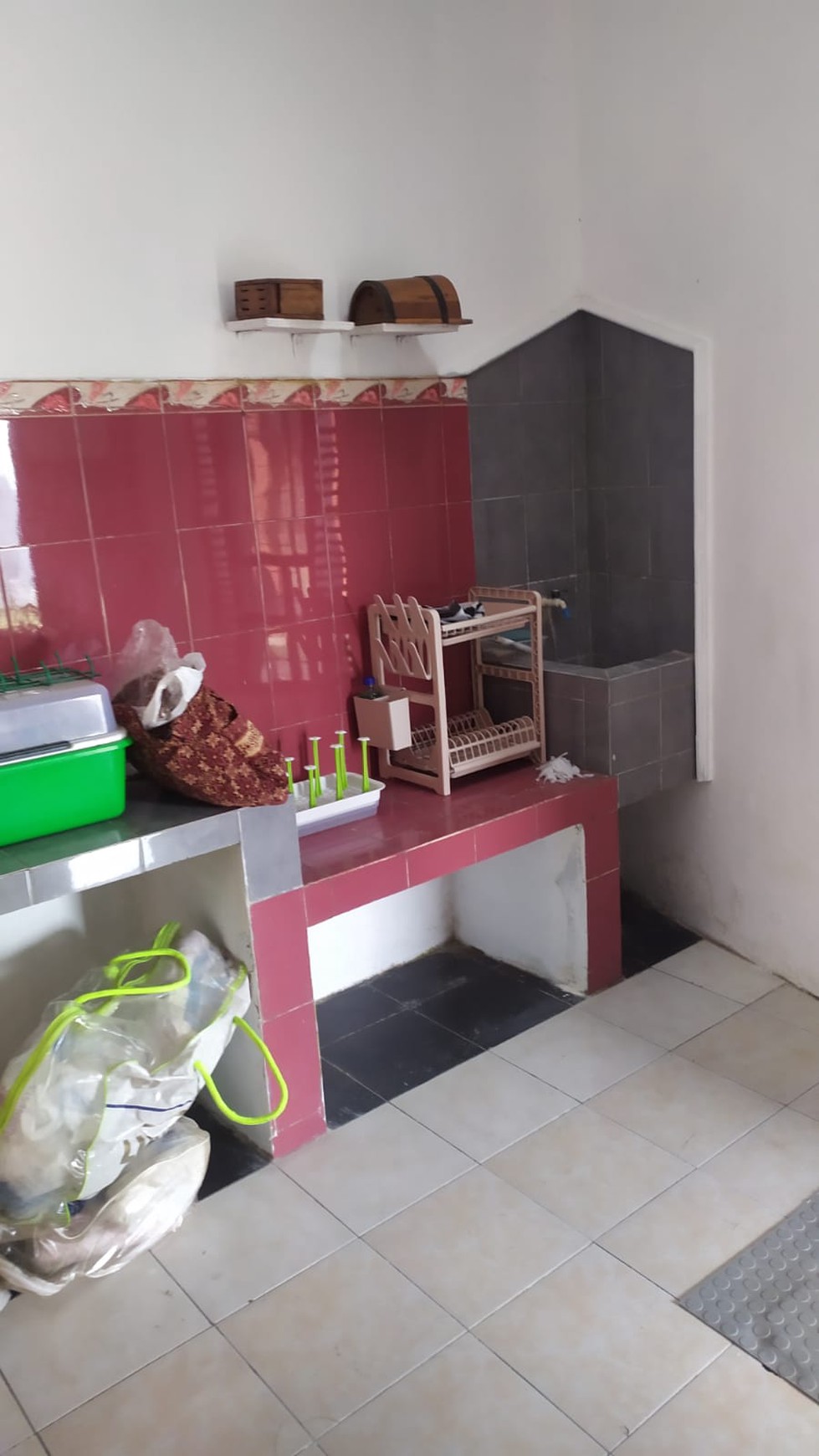RUMAH 4 KAMAR DI PERUM BUMI TIRTONIRMOLO