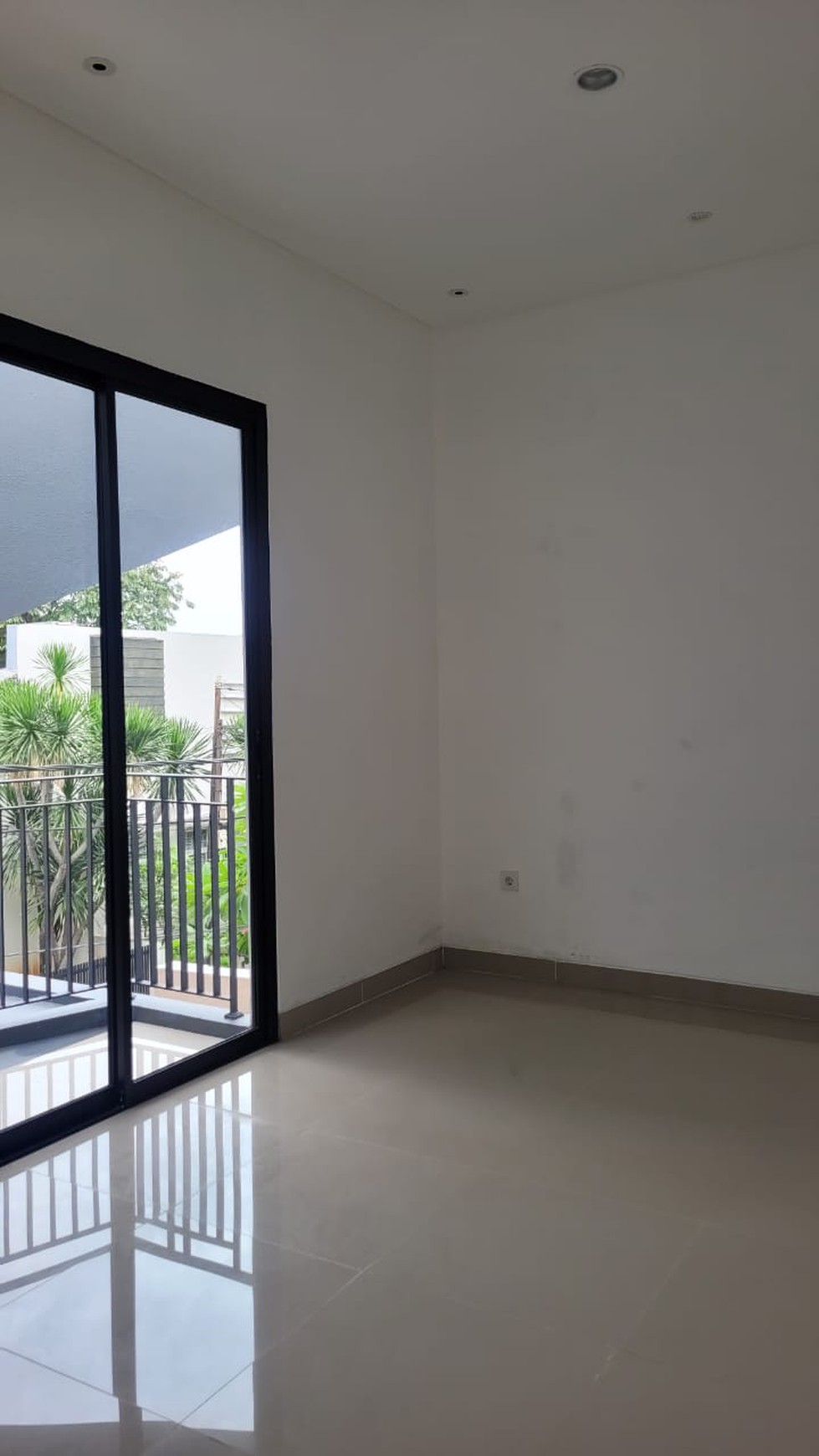 Rumah Baru Siap Huni Tata Ruang Efisiensi Simple & Nyaman- Tipe B