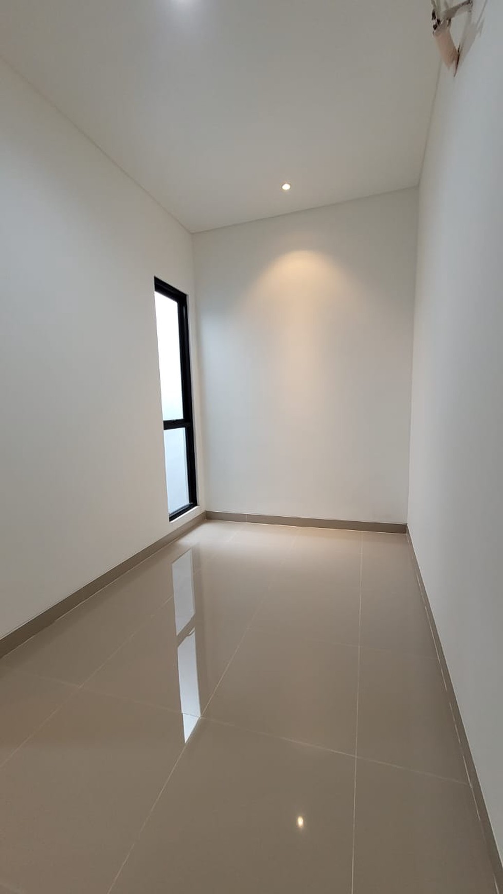 Rumah Baru Siap Huni Tata Ruang Efisiensi Simple & Nyaman- Tipe B