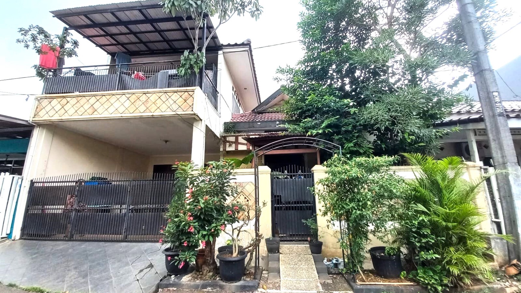 Rumah 2,5 Lantai di Komplek Cinere Best Price Lokasi Strategis