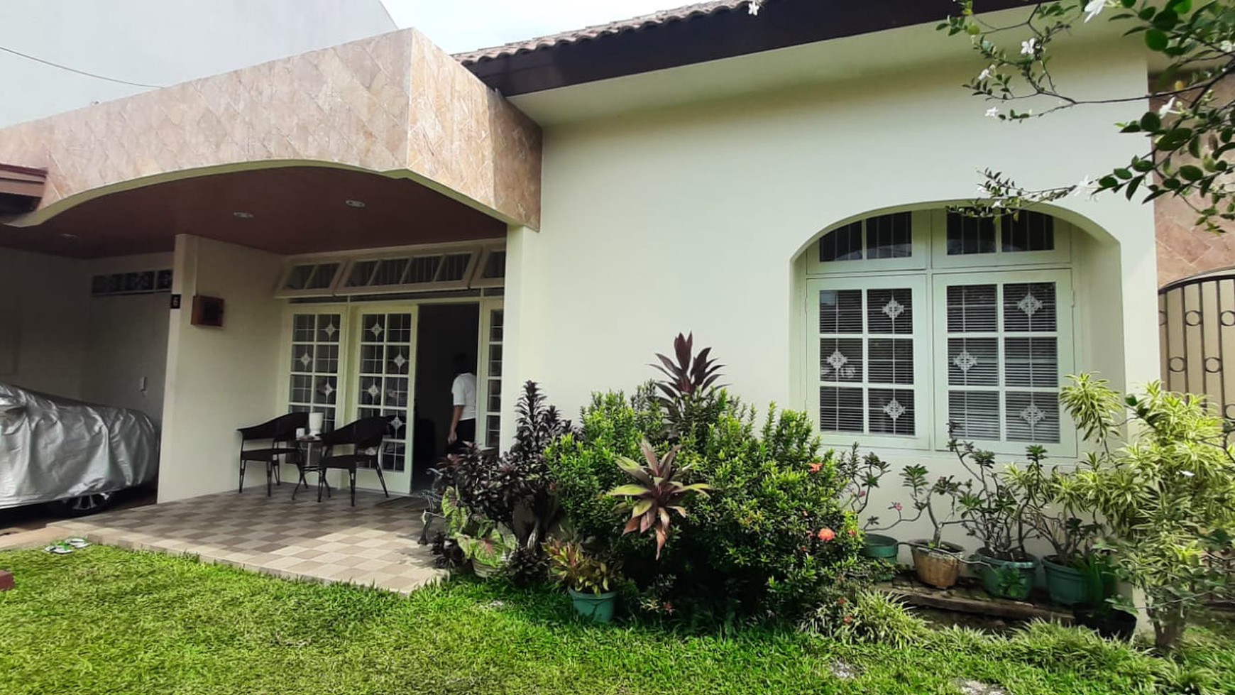 Bukit Cinere Indah Rumah Terawat Berhalaman Luas Dan Asri