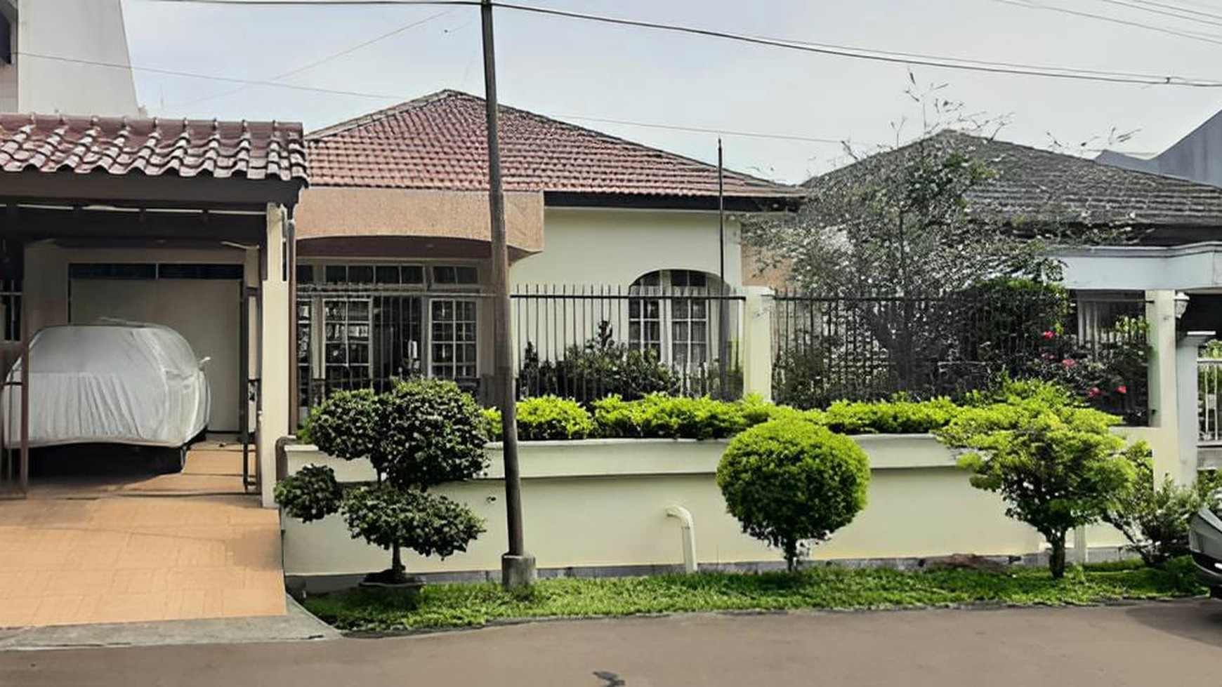 Bukit Cinere Indah Rumah Terawat Berhalaman Luas Dan Asri
