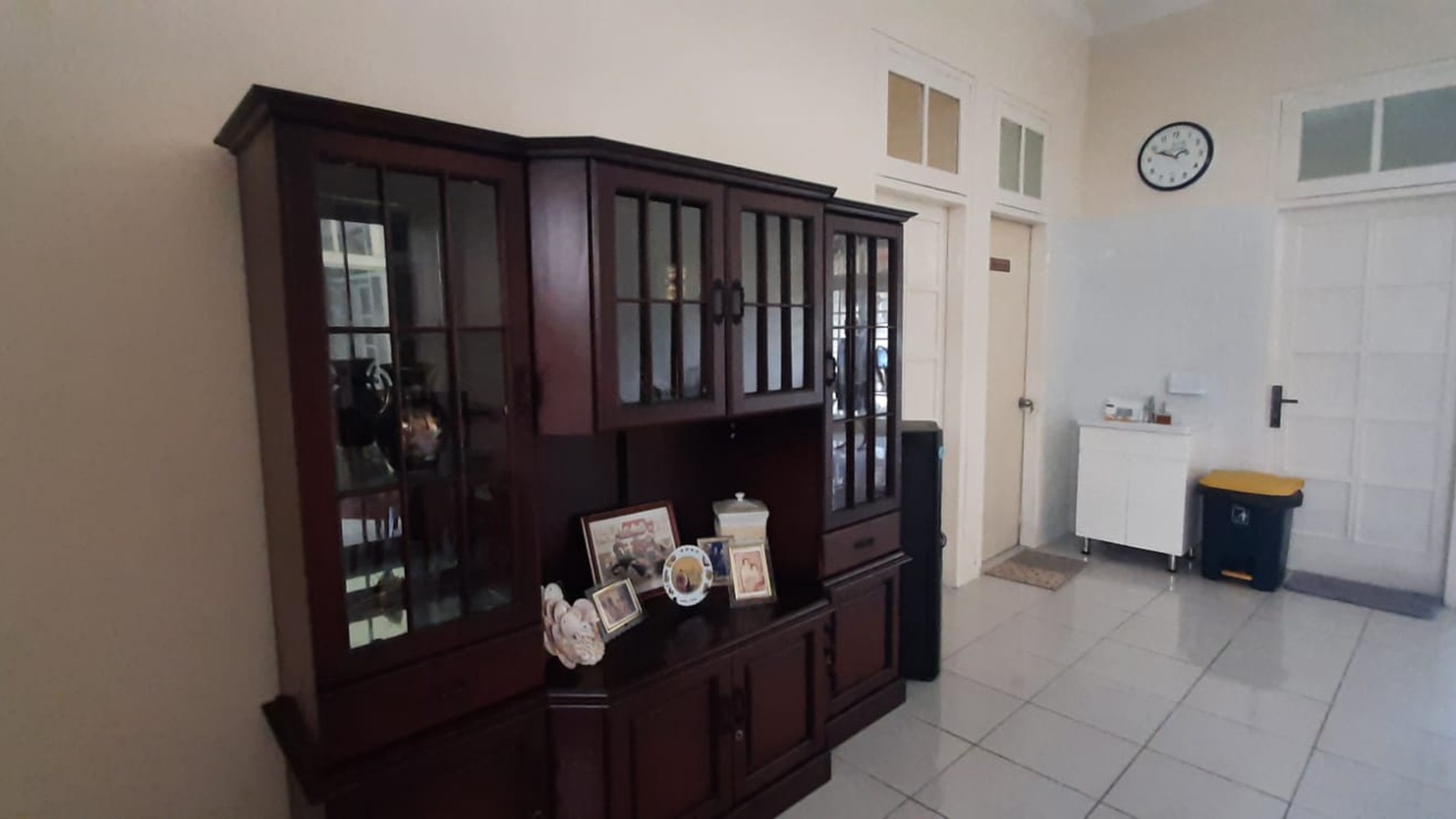 Bukit Cinere Indah Rumah Terawat Berhalaman Luas Dan Asri