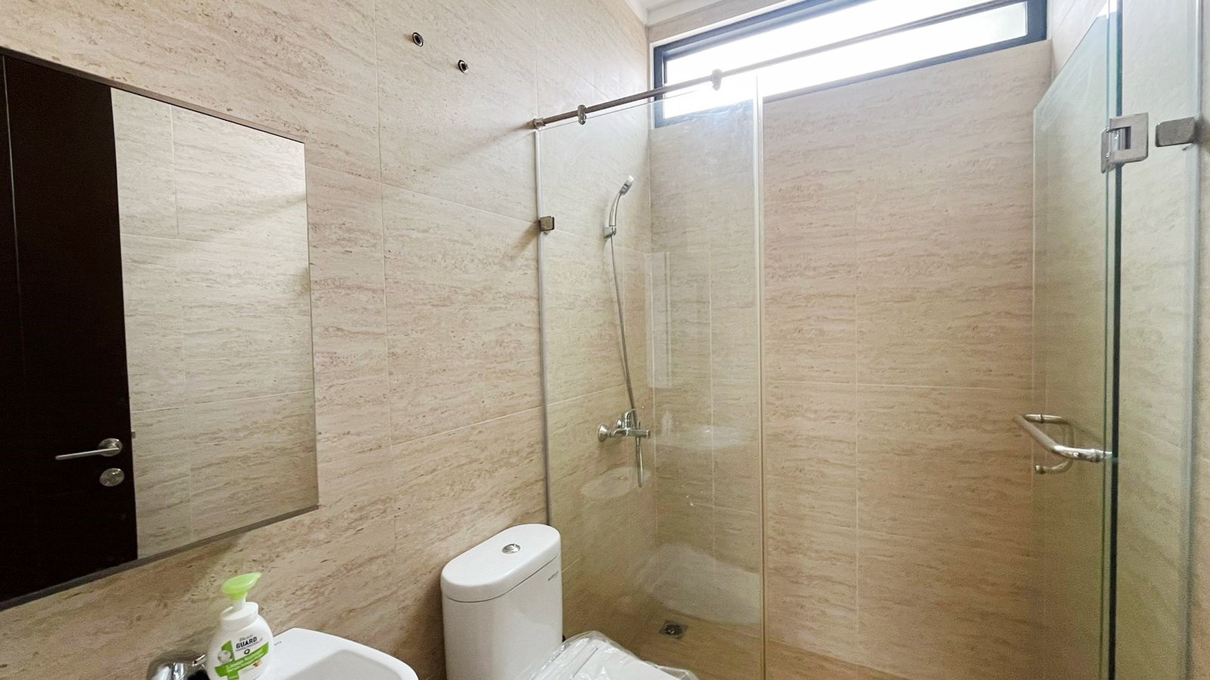 Rumah dalam cluster,bagus di Bintaro Jaya.