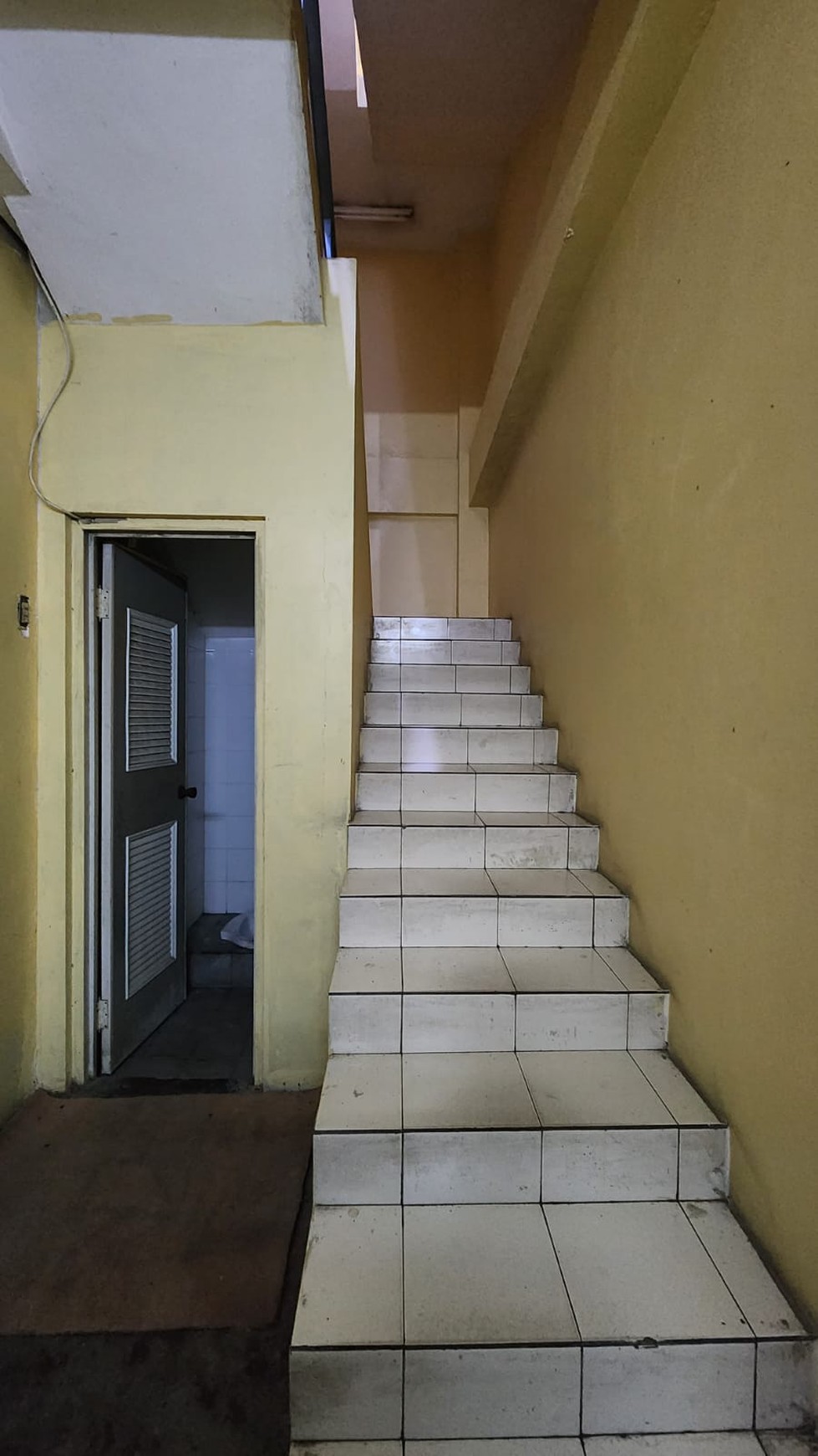 Dijual Rumah beserta Usaha Kost2an di Jl. Petojo, Gambir, Jakarta Pusat