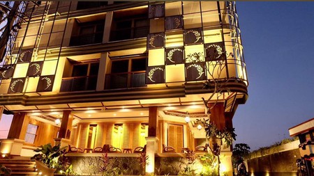 Dijual: Boutique Hotel Eksklusif di Seminyak, Bali.