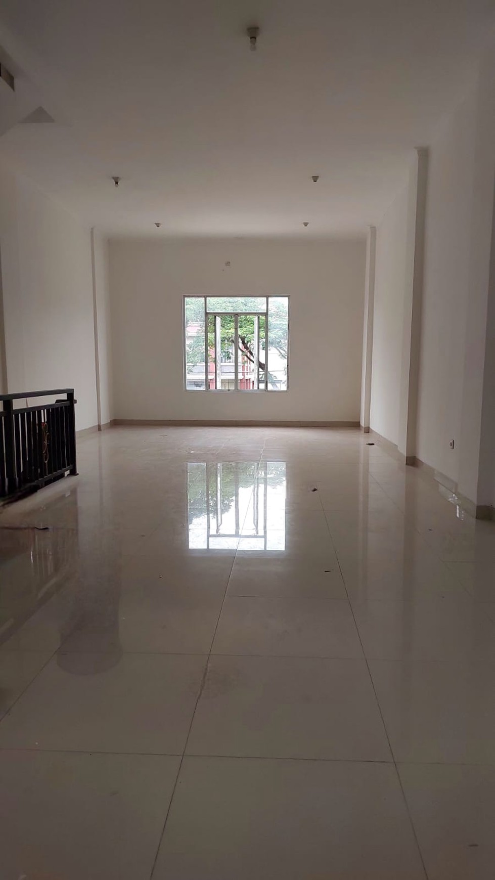 Dijual Cepat Ruko Gandeng 2 Unit di Jl.Boulevard Permata Medang depan Ruko Edison Gading Serpong