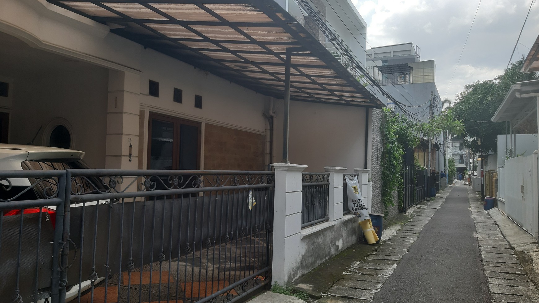 Dijual rumah lama, mumgil  dan terawat di menteng jakarta pusat