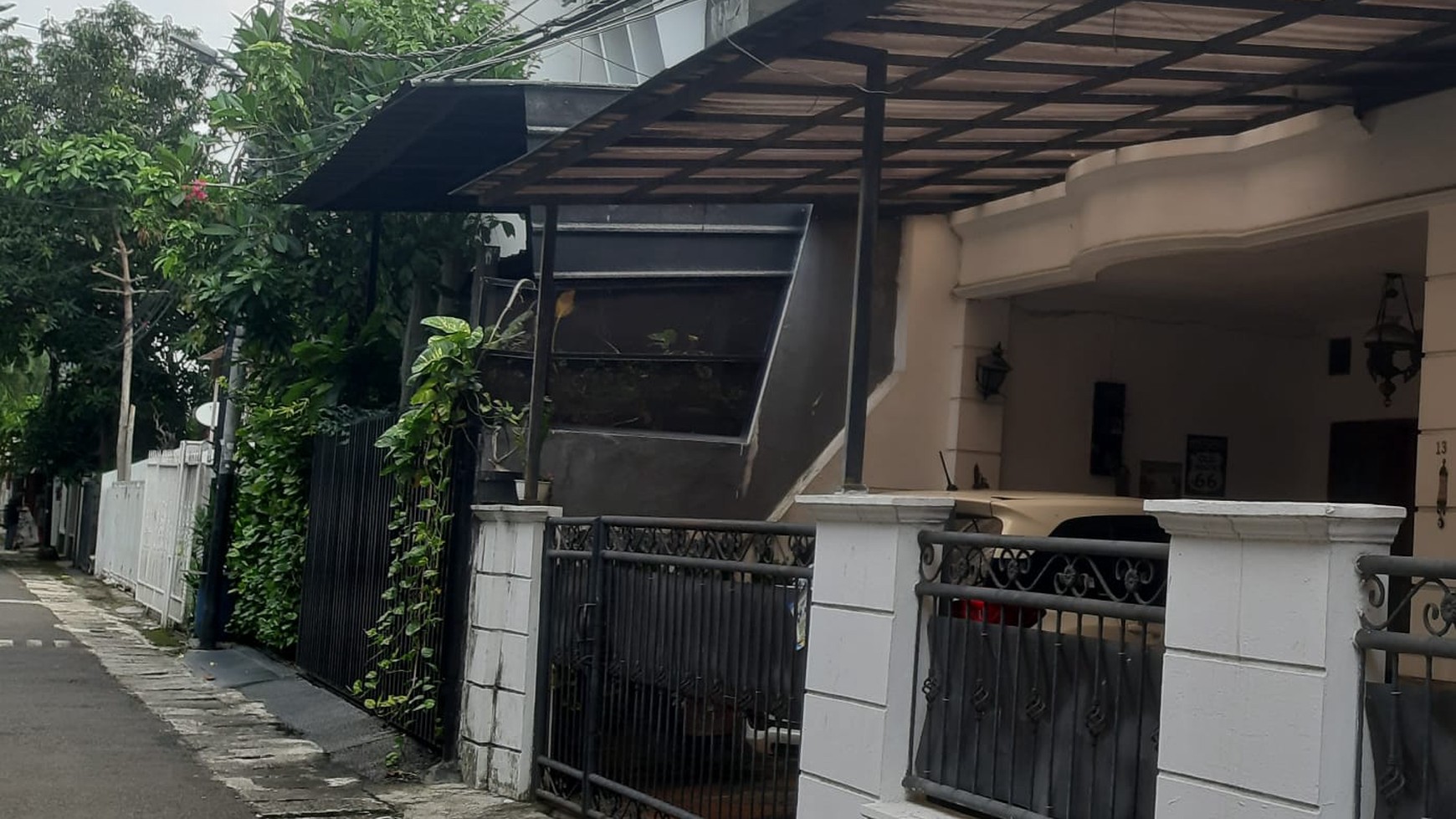 Dijual rumah lama, mumgil  dan terawat di menteng jakarta pusat