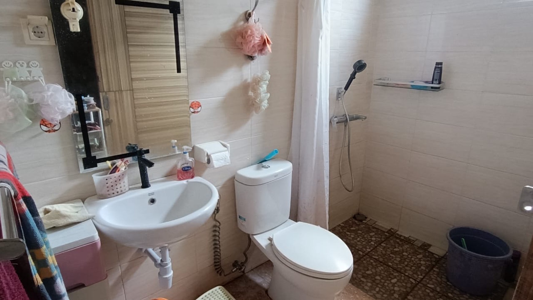 Rumah Hitung Tanah Area Cipete