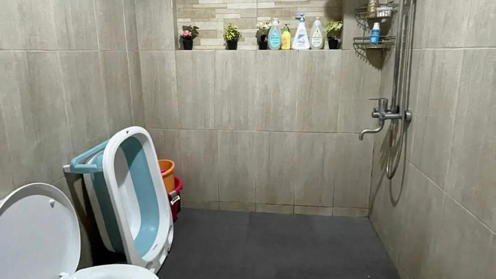 Rumah Hitung Tanah Area Cipete