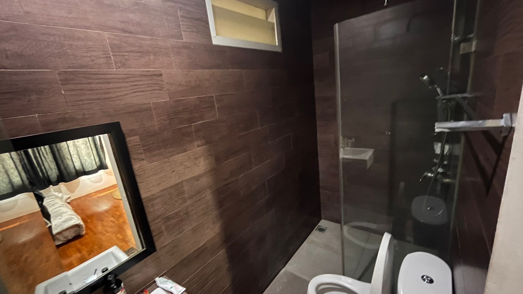 Rumah Hitung Tanah Area Cipete