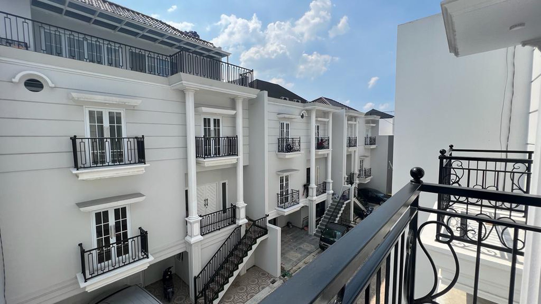 Rumah Hitung Tanah Area Cipete